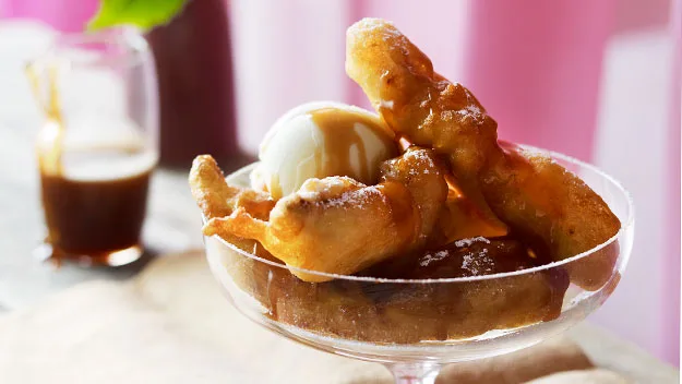 Banana fritters with caramel sauce