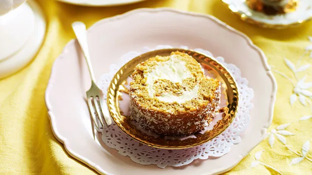 Honey and ginger roll