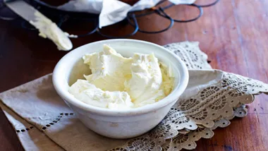 Mock cream frosting