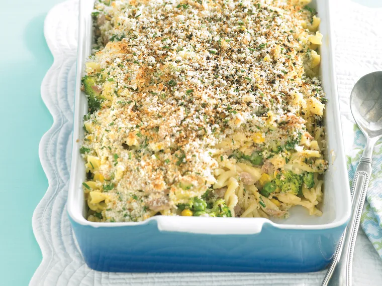 Tuna mornay bake