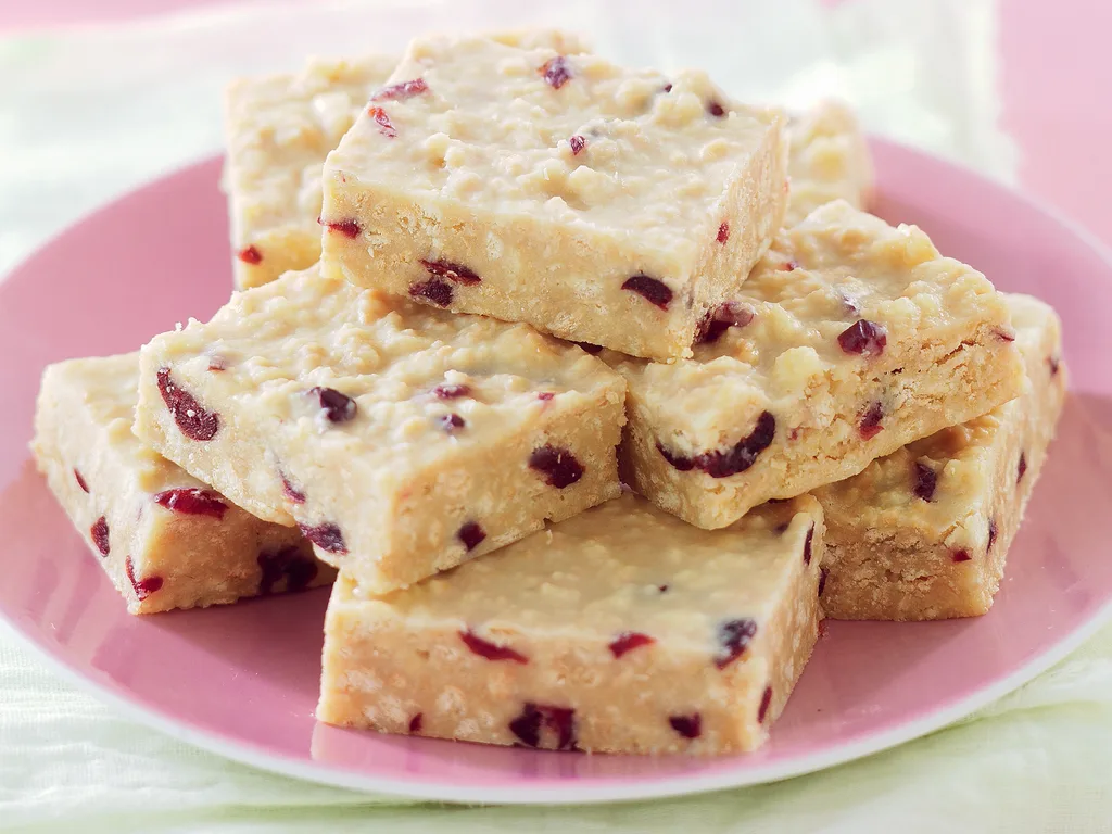 White chocolate hedgehog slice