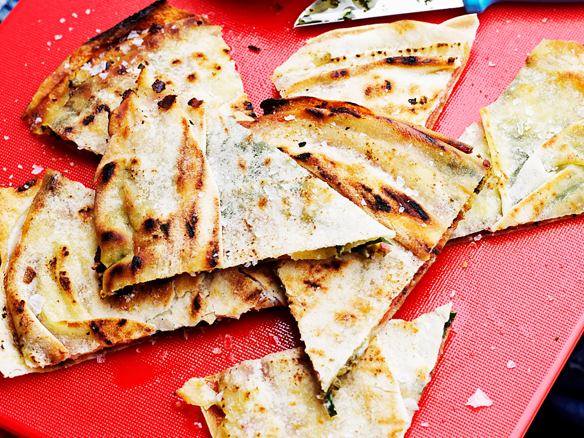 Grilled mozzarella and salami wedges