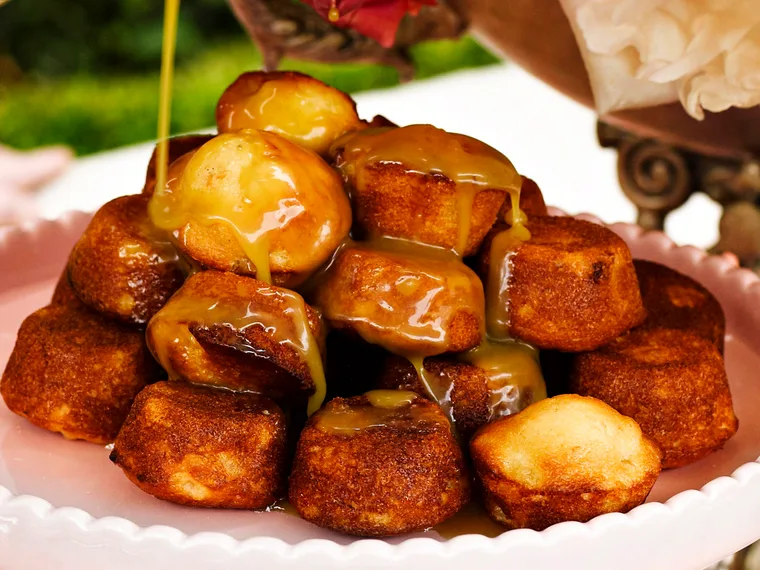 Pear puddings with golden syrup