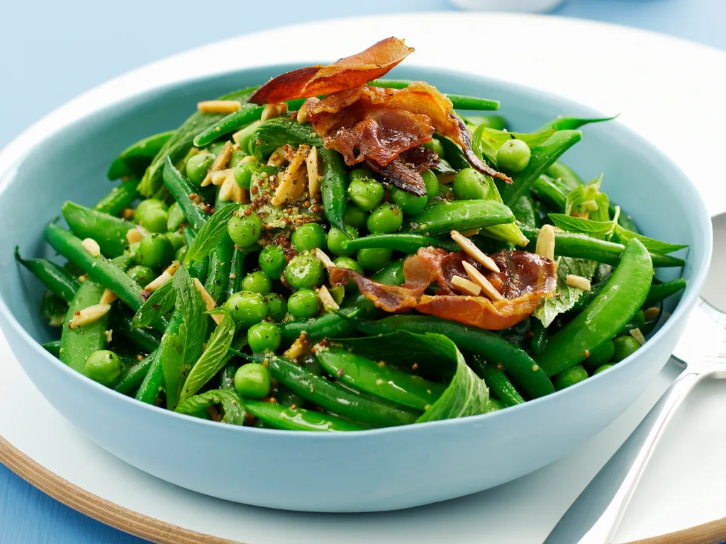 Green bean and pea salad