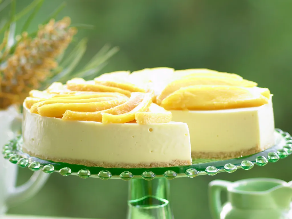 Mango and white chocolate cheesecake