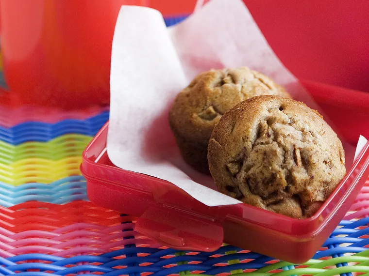 Pear and cinnamon muffins
