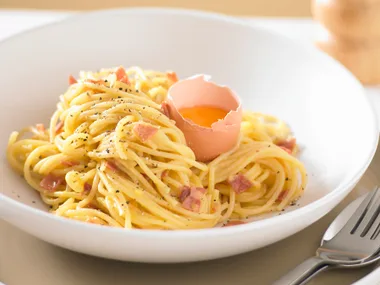 spaghetti carbonara recipes