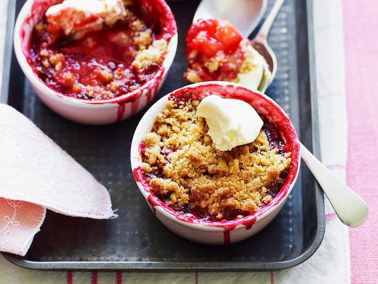 Plum crumbles