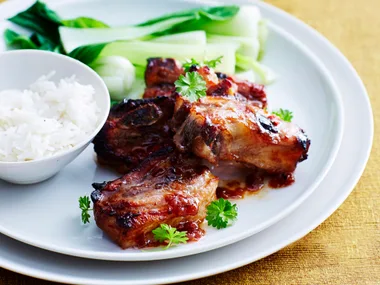 Pork spare ribs with chilli plum sauce