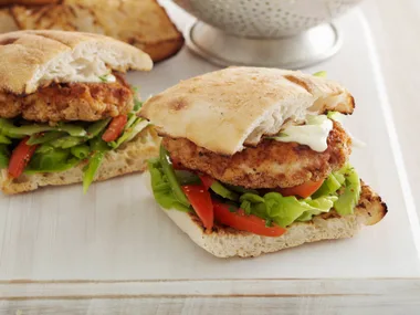CAJUN SPICED CHICKEN BURGERS