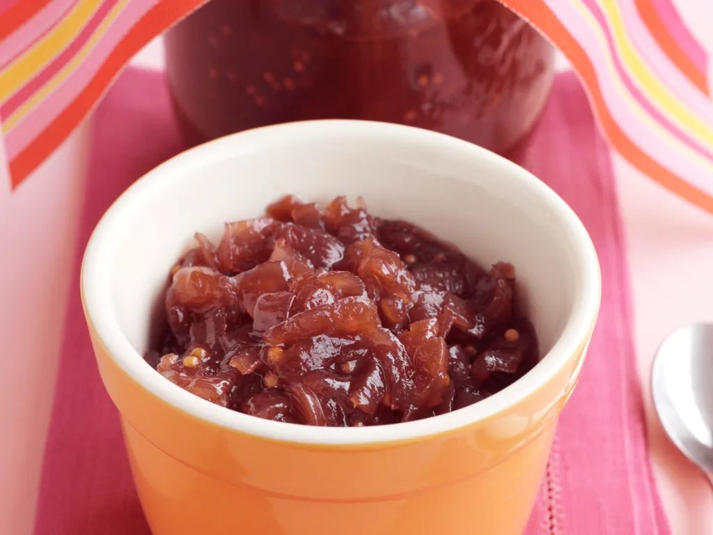 CARAMELISED ONION AND BALSAMIC RELISH