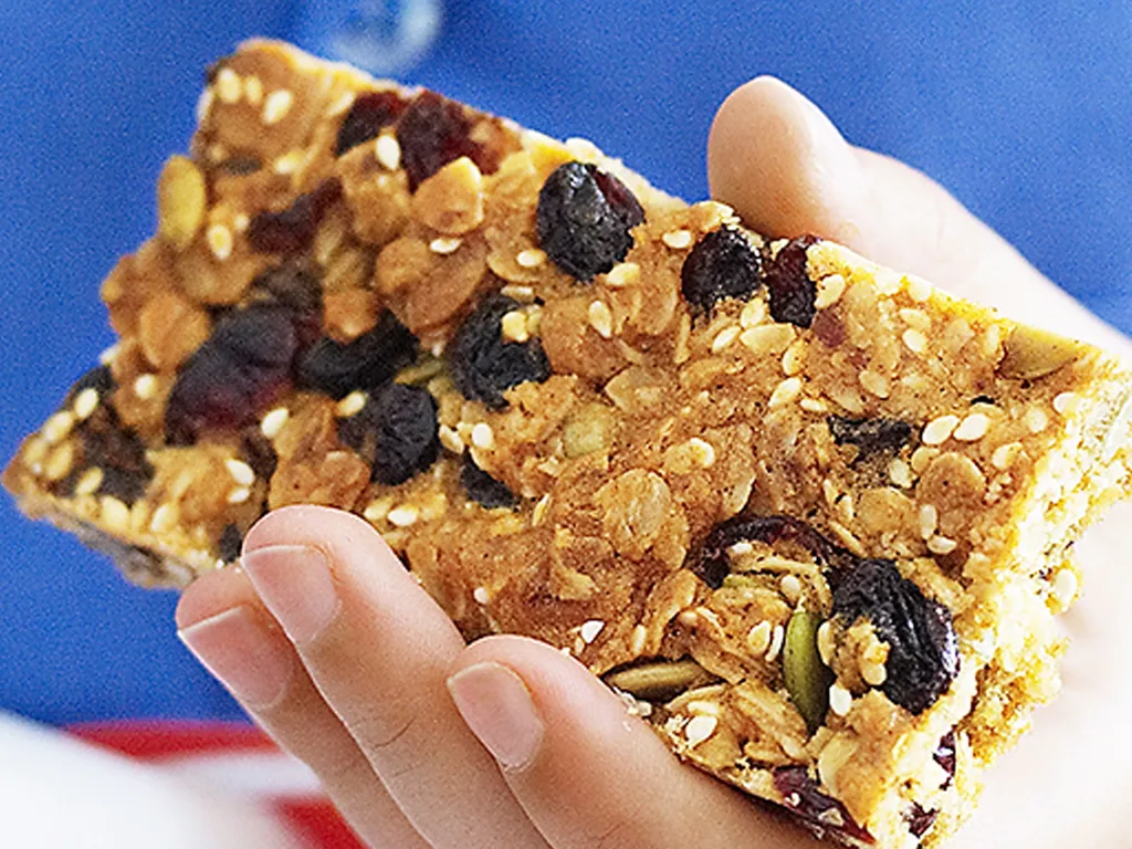 Homemade muesli bars