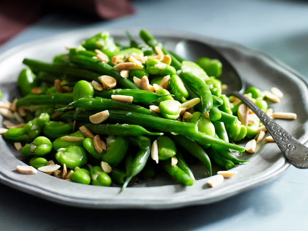 MIXED BEANS WITH ALMONDS