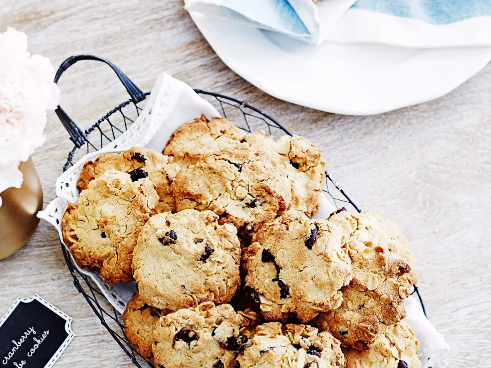 Oat and cranberry mum-to-be cookies