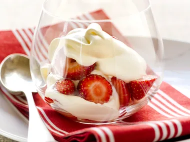 Old-Fashioned Strawberries Romanoff