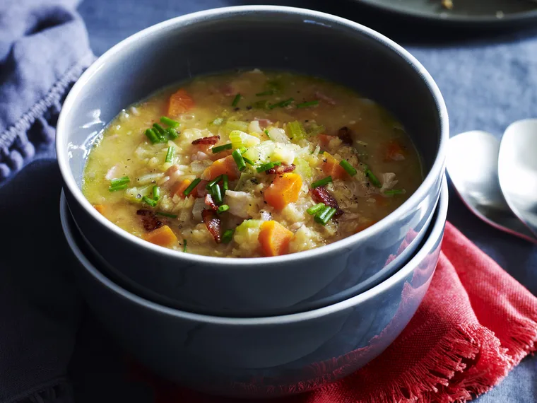 Hearty bacon, lentil and vegetable soup