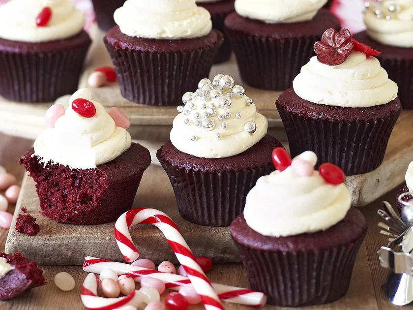 Red velvet Christmas cupcakes | Women's Weekly Food