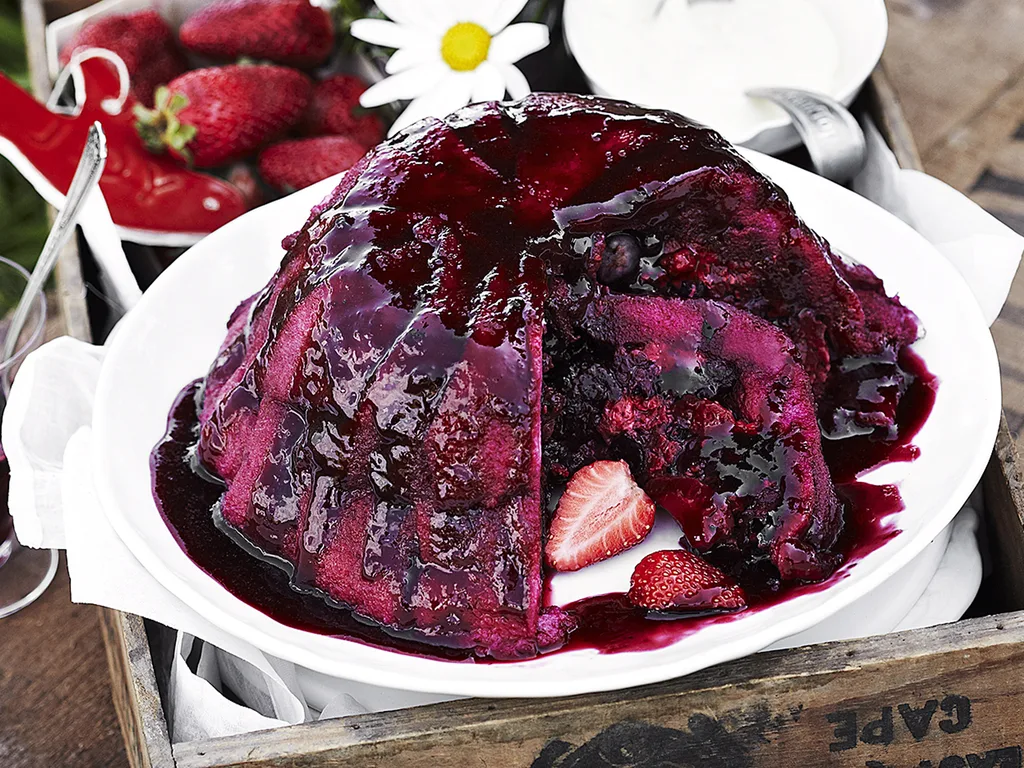 Summer pudding