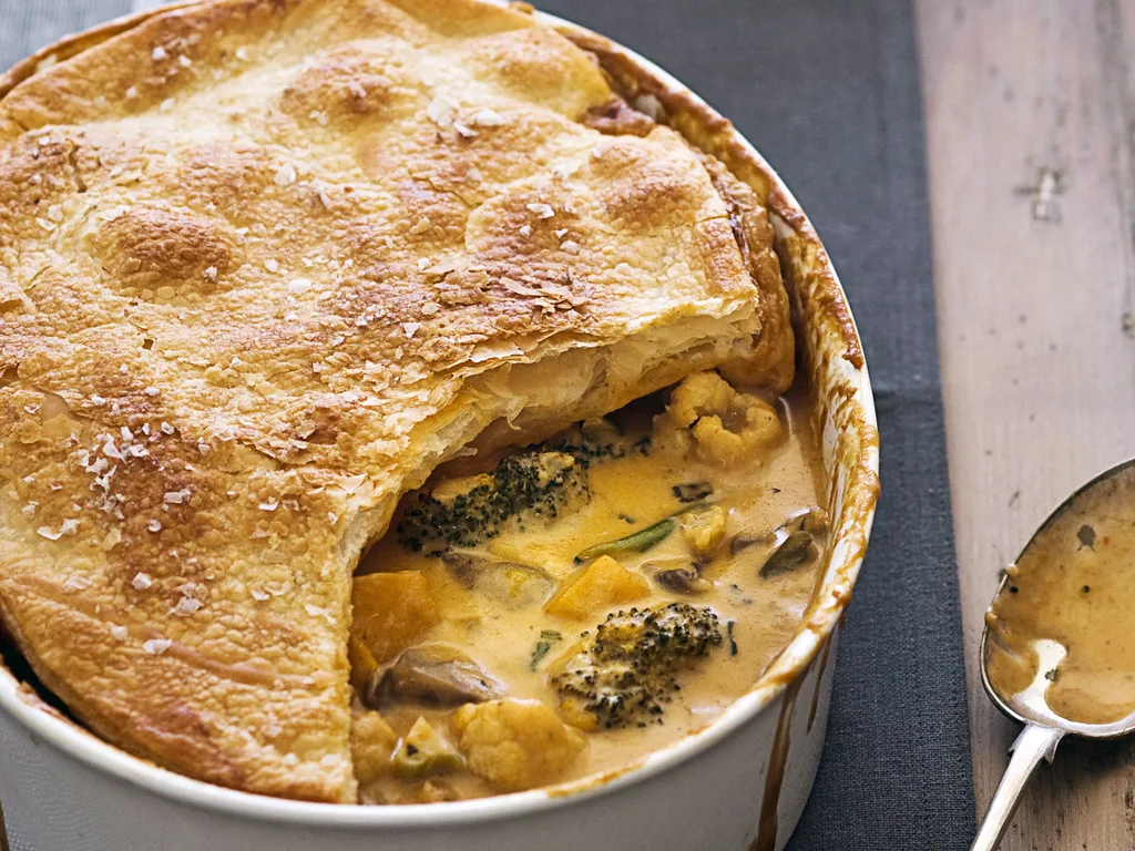 Thai red curry vegetable pie