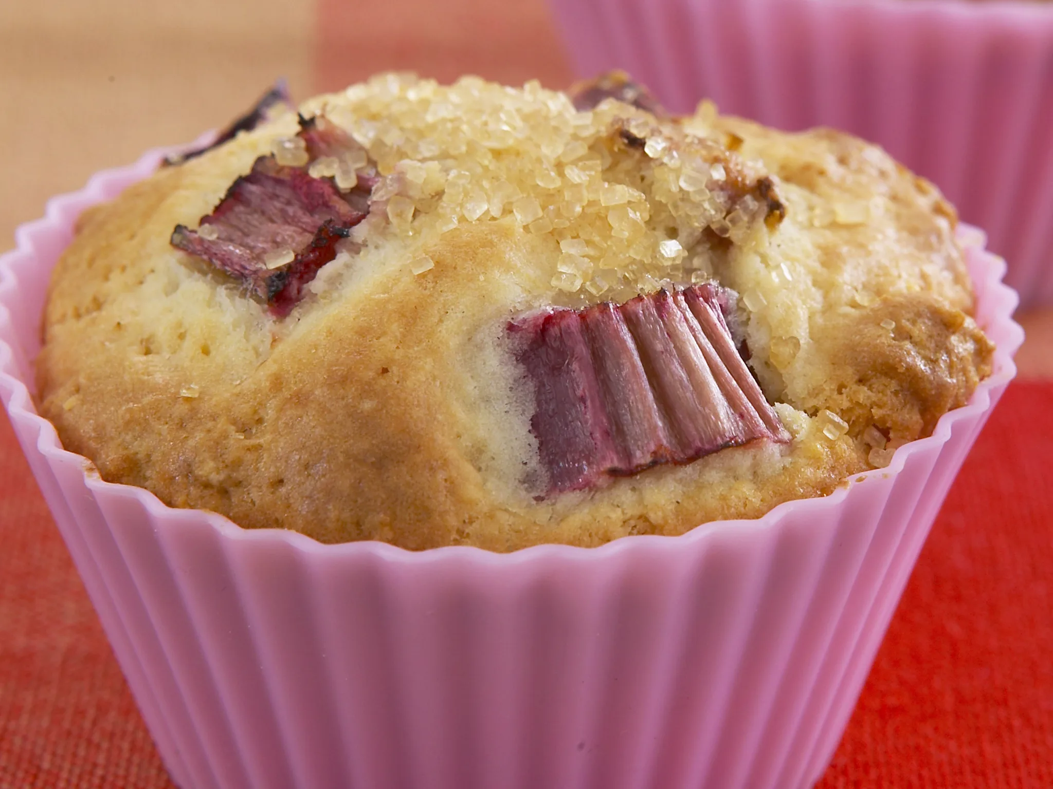 rhubarb and custard muffins