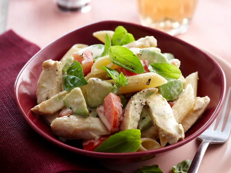 Creamy avocado penne