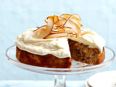 Hummingbird cake
