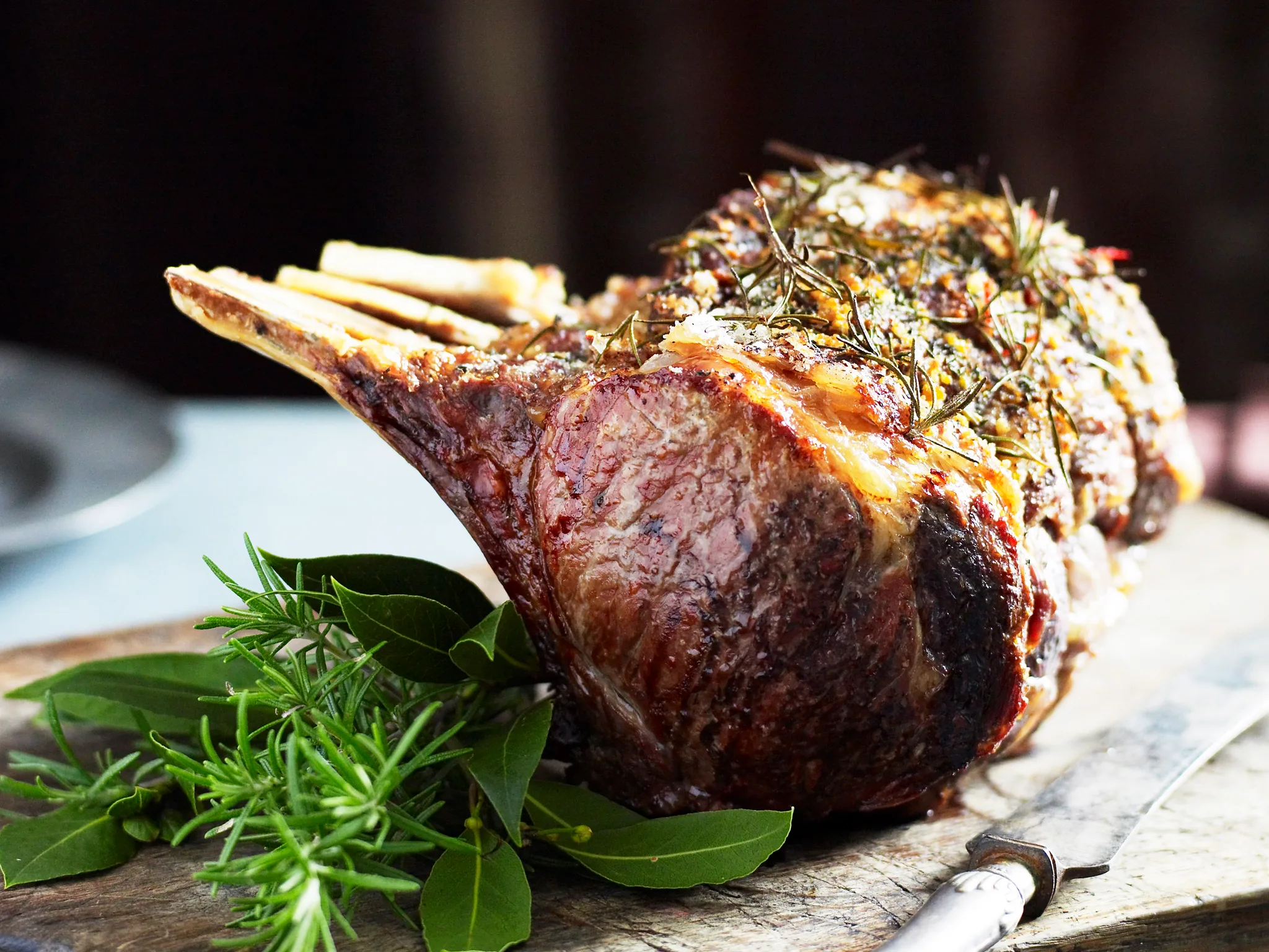 Standing rib roast