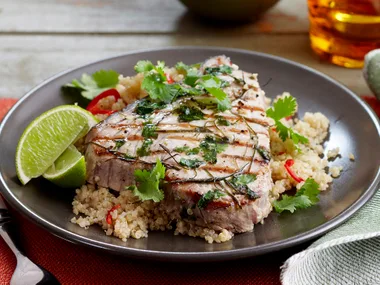tuna steaks with chilli quinoa