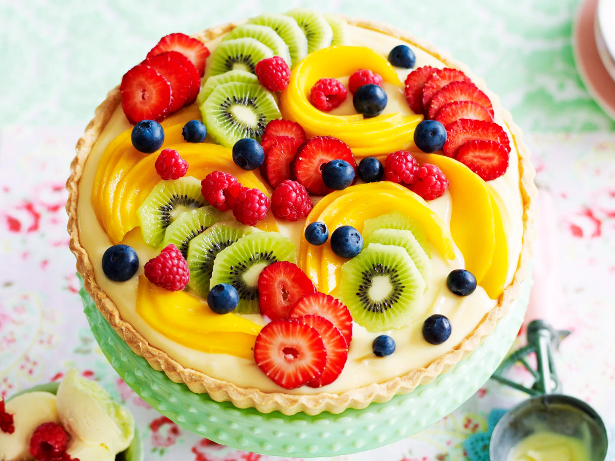 Classic fruit tart