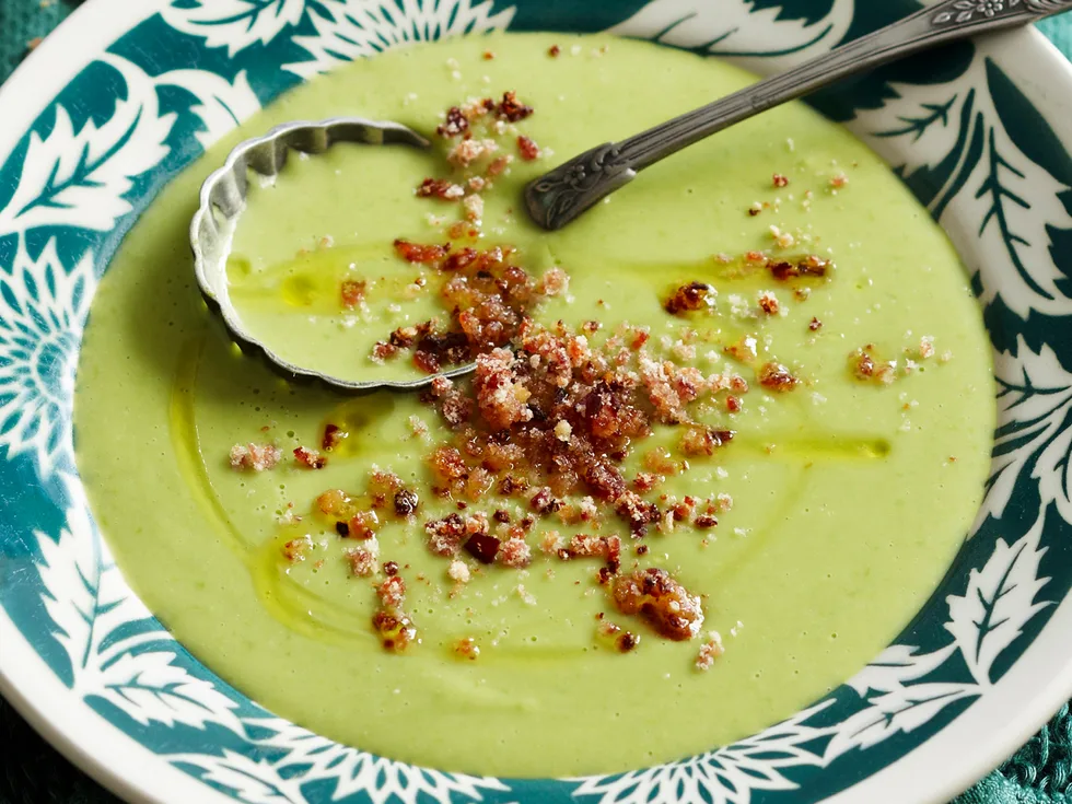 Fennel and pea soup