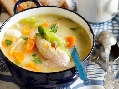 Quick chicken and vegetable soup