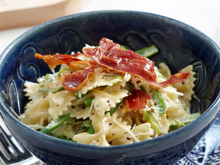Quick creamy mustard pasta