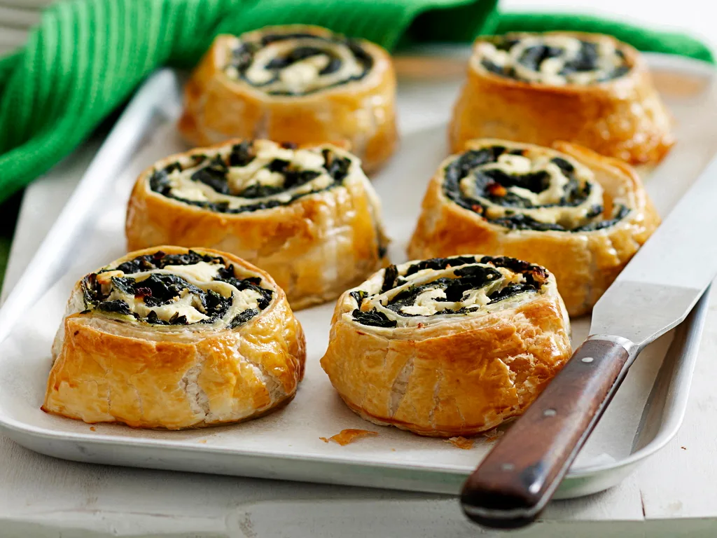 Spinach and feta scrolls