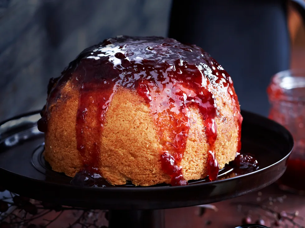 Steamed jam pudding