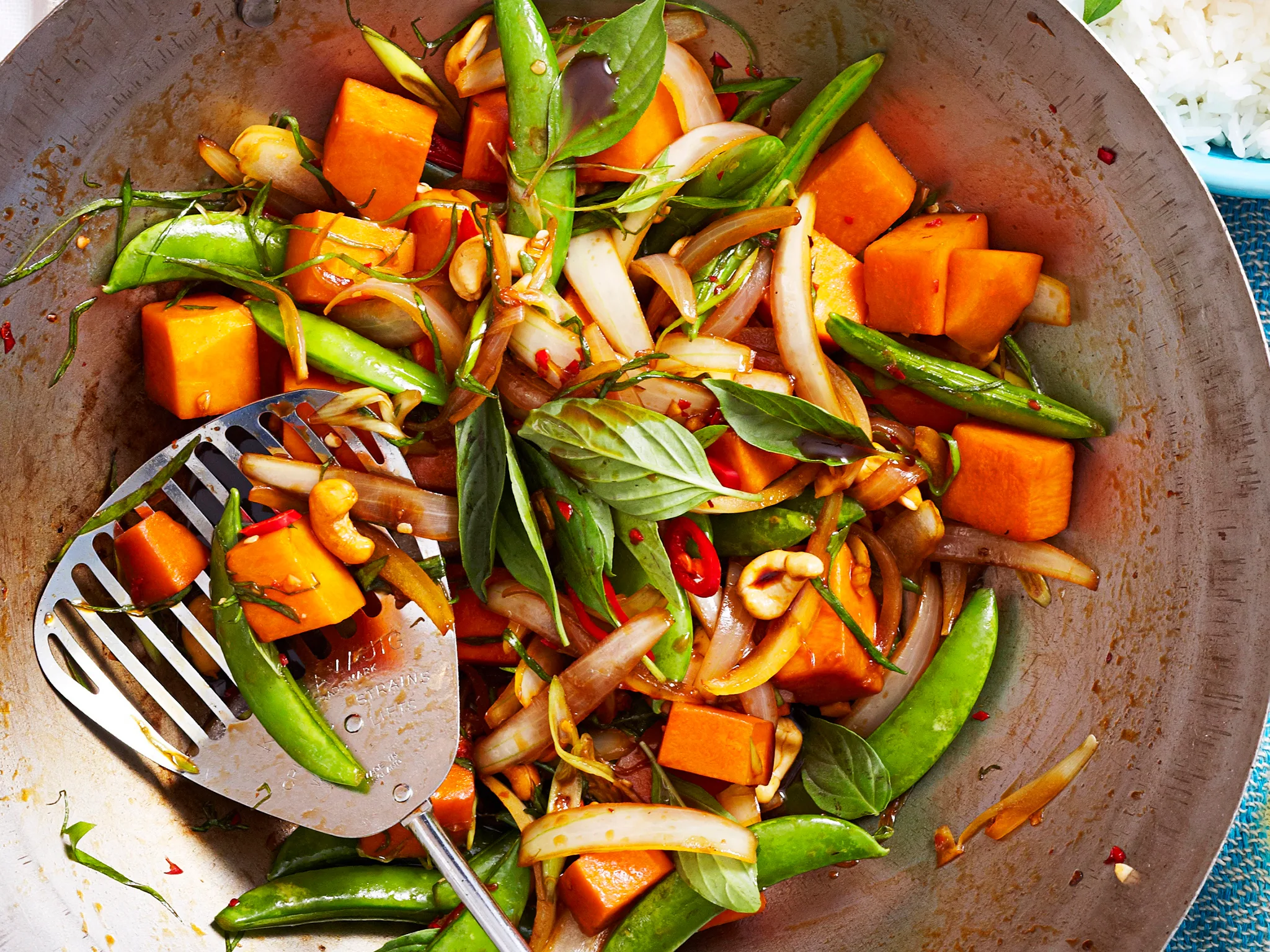 Chilli basil stir-fried pumpkin