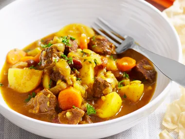 Sweet beef curry with apple and sultanas