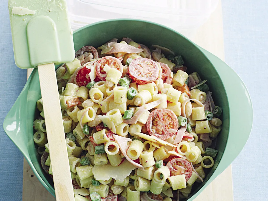 LUNCHBOX PASTA SALAD
