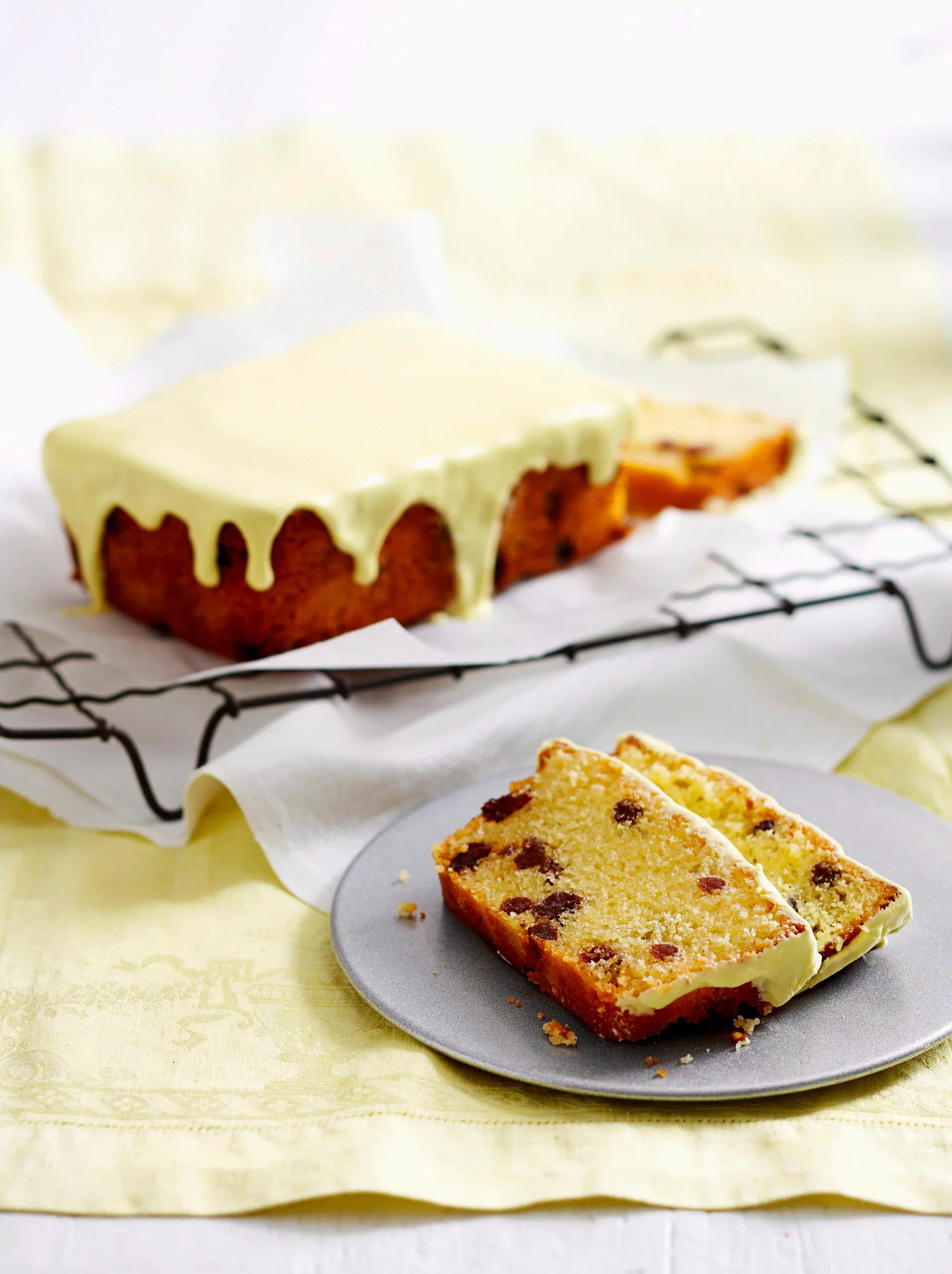 Sultana madeira cake