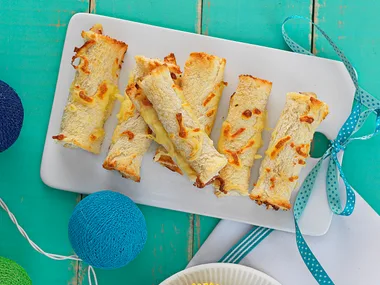 Tomato cheese and ham scrolls