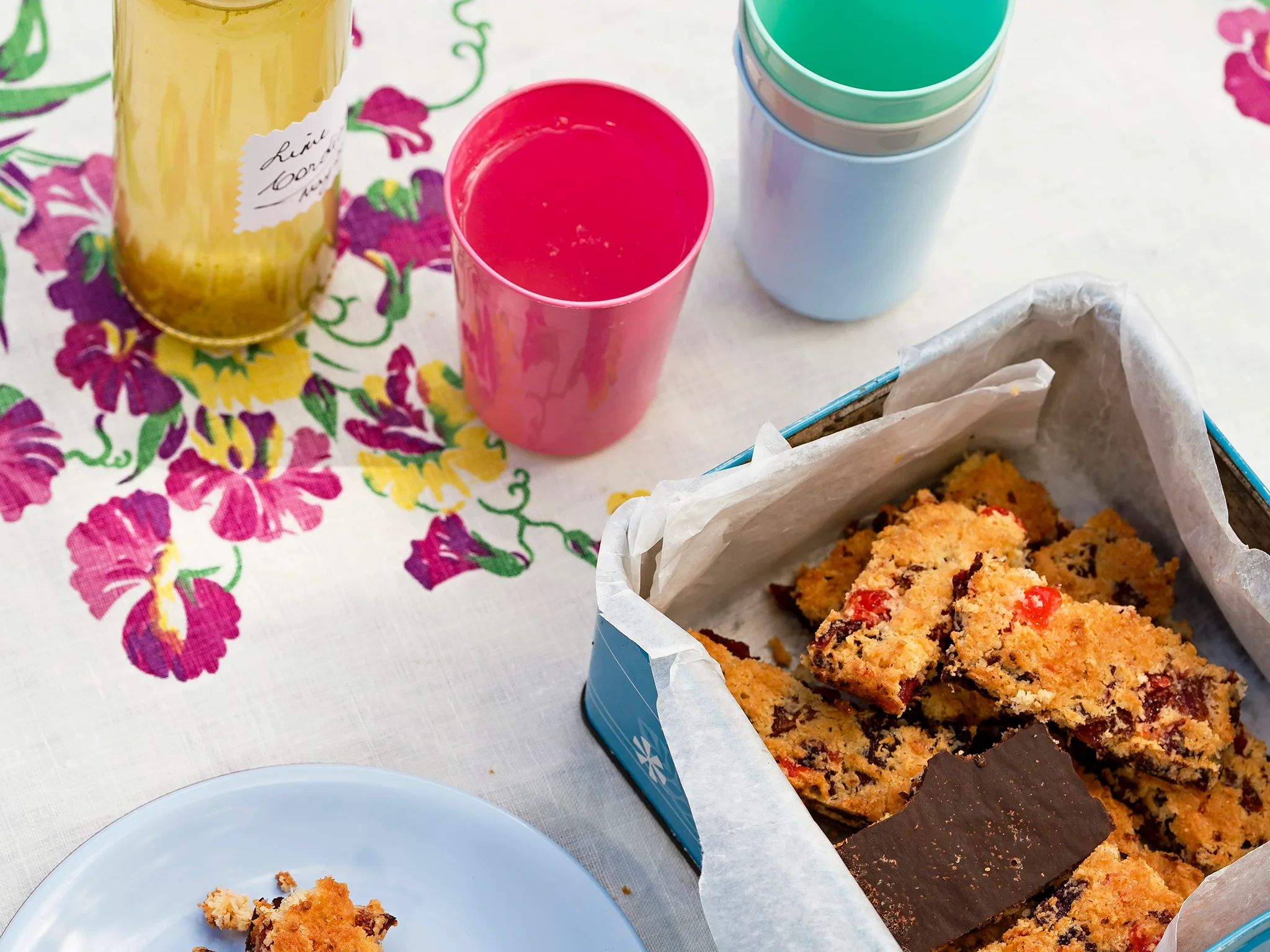 Apricot and cranberry picnic slice