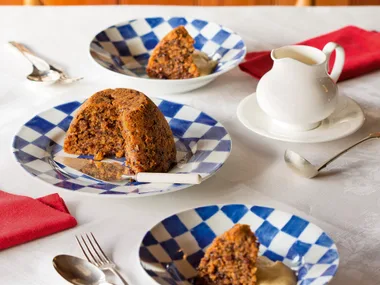 Steamed fruit pudding