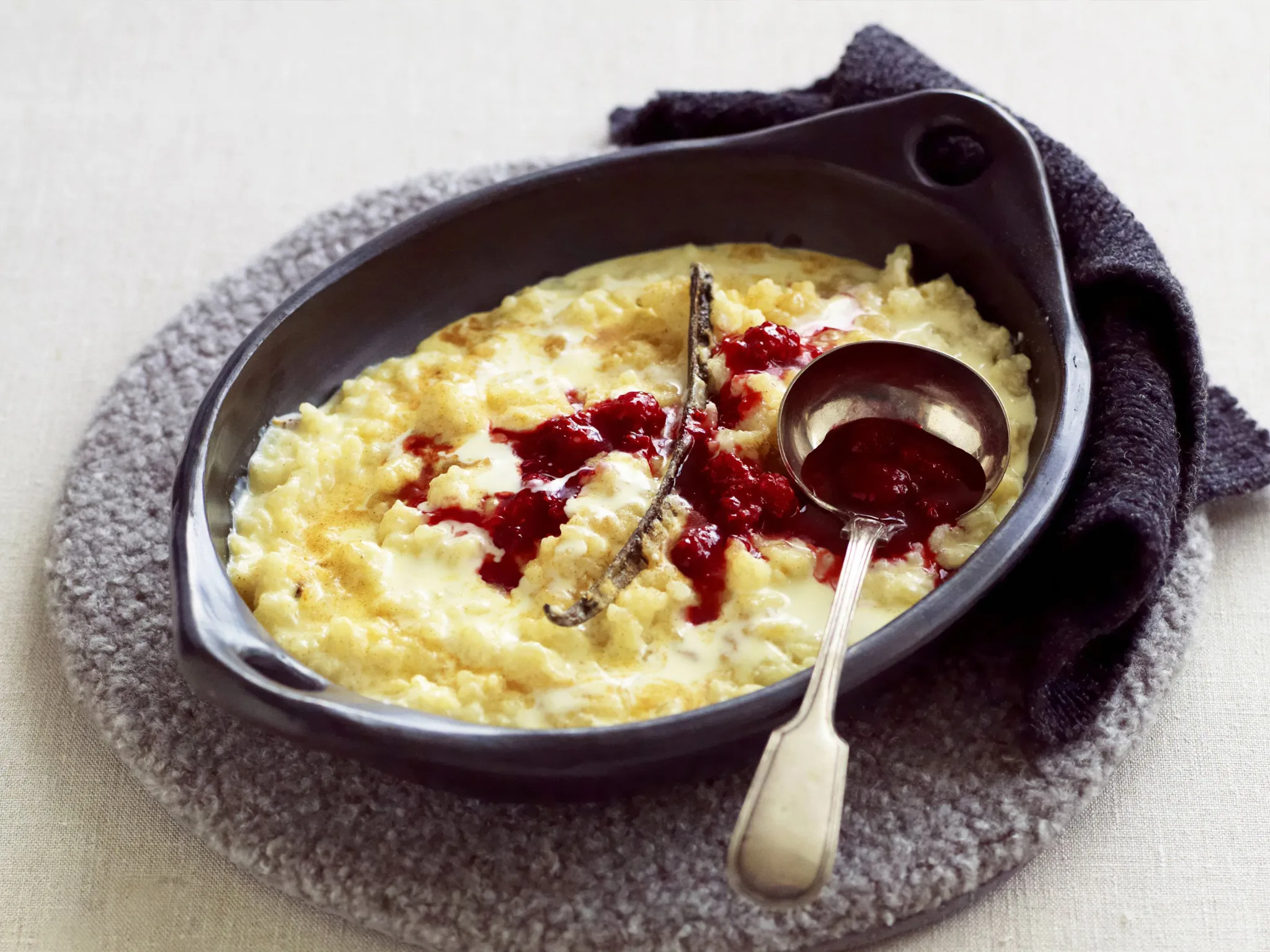 creamy rice pudding with cinnamon sugar