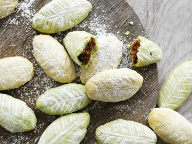 KUEH MAKMUR