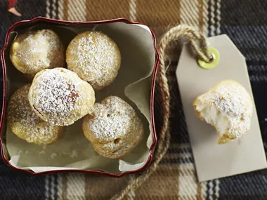 coffee liqueur puffs
