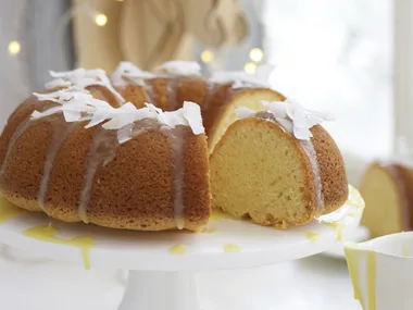 white chocolate and coconut cake