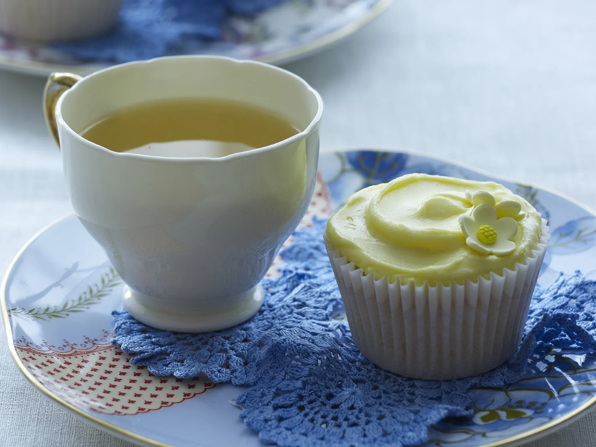 sour cream and vanilla cupcakes