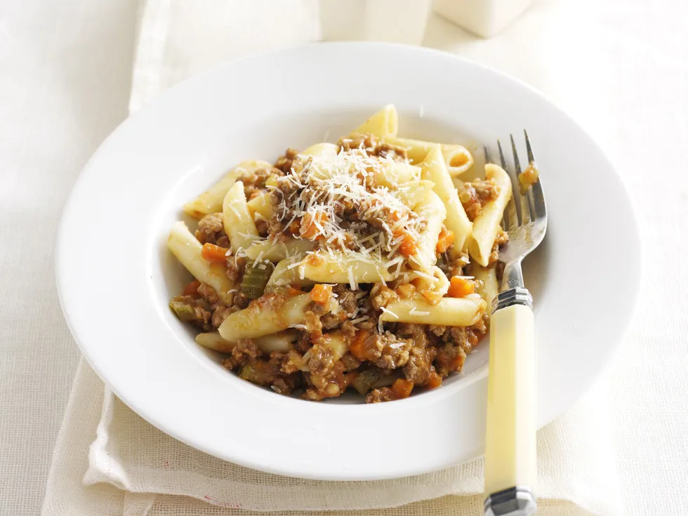 penne bolognese