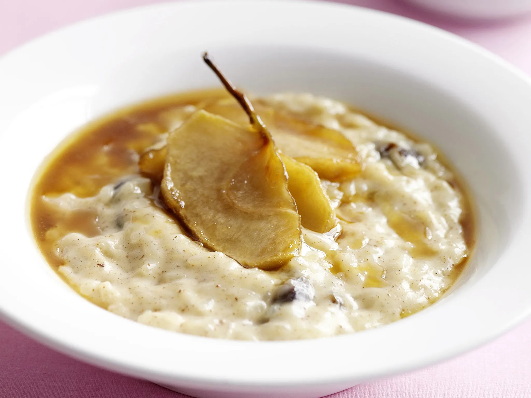 rice pudding with cardamom and raisins