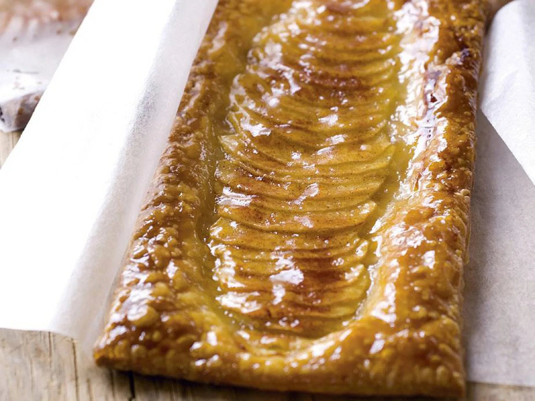 apple cinnamon tarts
