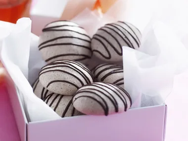 Choc-orangemeringues